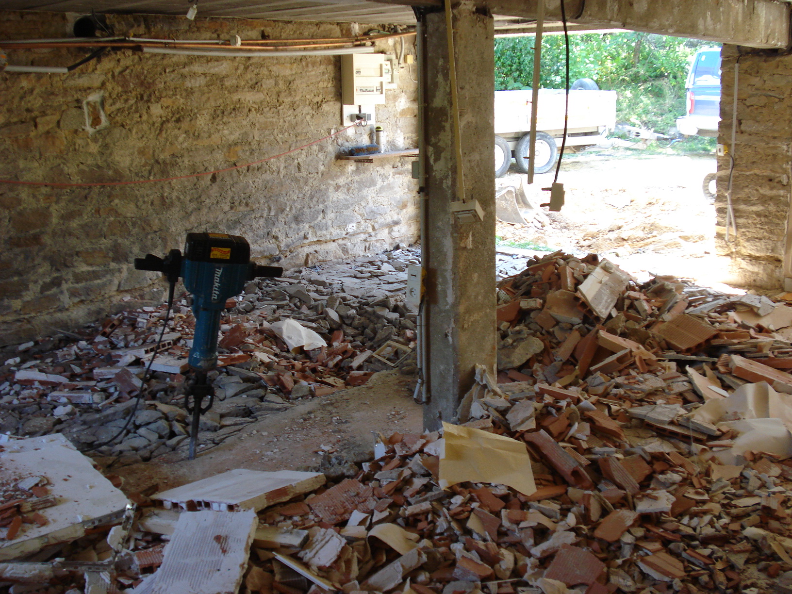 Démolition à La Bastide-sur-l'Hers