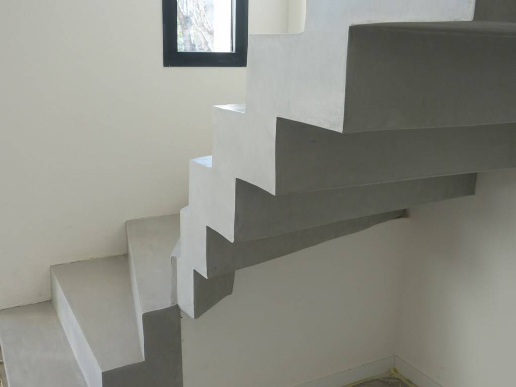 Création d'escalier en béton Saint-Jean-du-Castillonnais